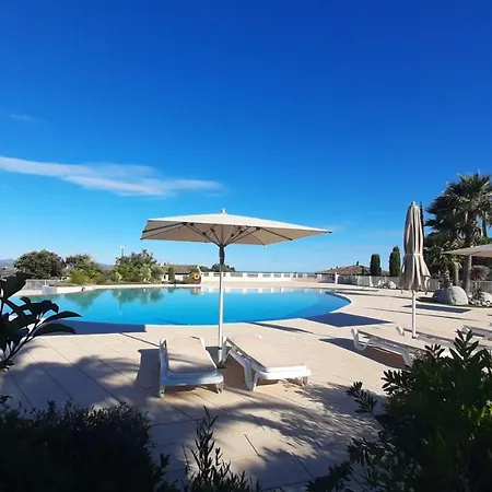 Domaine Du Golf De - Le Saint Andrews Apartment *