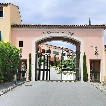 Domaine Du Golf De - Résidence Le Saint Andrews * Roquebrune-sur-Argens
